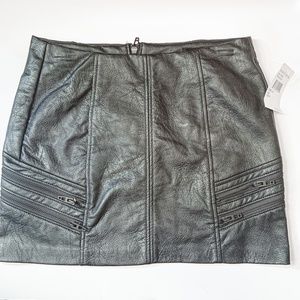 Blank NYC NWT Shift Vegan Leather Mini Skirt Size 27